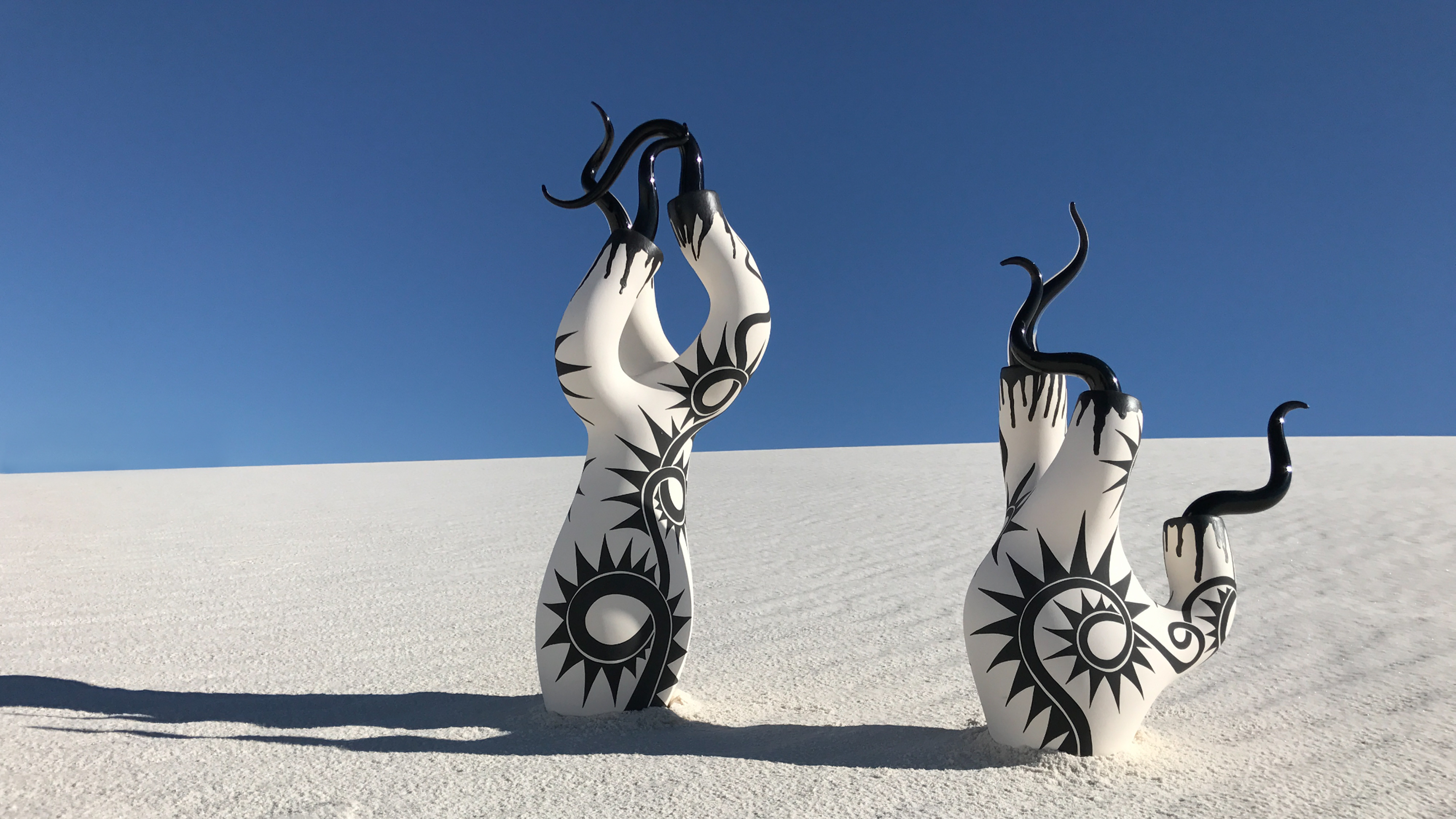 Virgil Ortiz, Incubators (2016), contemporary high-fire clay vessels adorned with Corning® glass tendrils. Photo credit: Virgil Ortiz