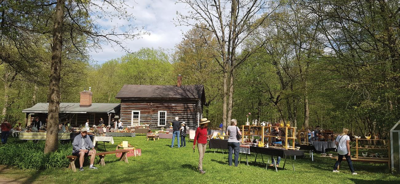 Home of Linda Christianson, 2017 St. Croix Pottery Tour, Lindstrom, Minnesota. Photograph by Elenor Wilson.