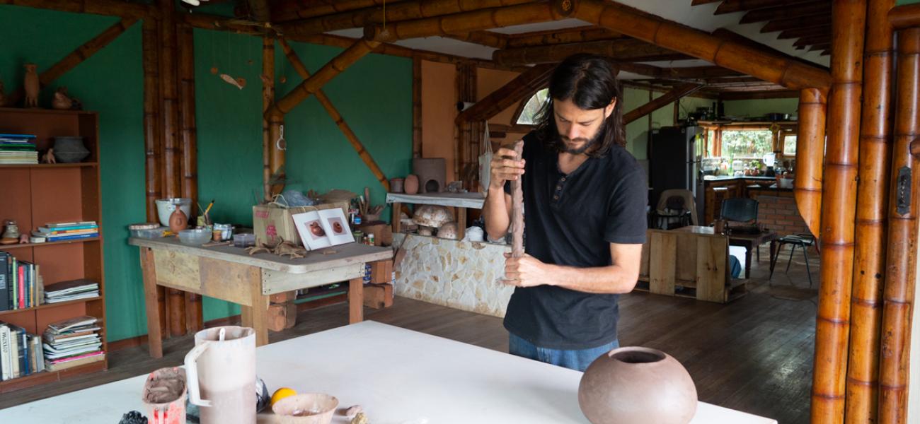 Santiago Isaza working in his home studio. January 2019. Photo by author.